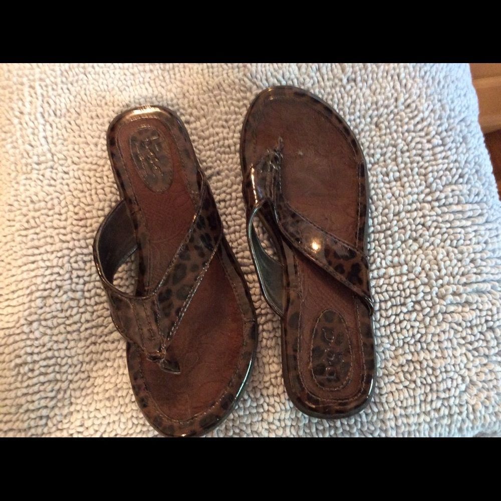 BOC sandals brown animal print size 7